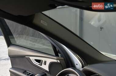Позашляховик / Кросовер Audi Q7 2017 в 