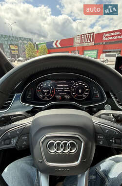 Внедорожник / Кроссовер Audi Q7 2018 в 