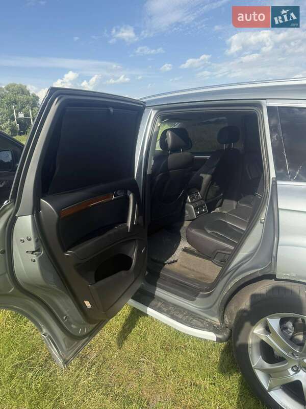 Внедорожник / Кроссовер Audi Q7 2008 в Радомышле