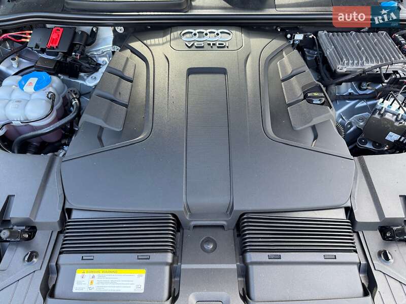 Позашляховик / Кросовер Audi Q7 2015 в Києві