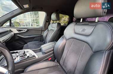 Внедорожник / Кроссовер Audi Q7 2015 в 