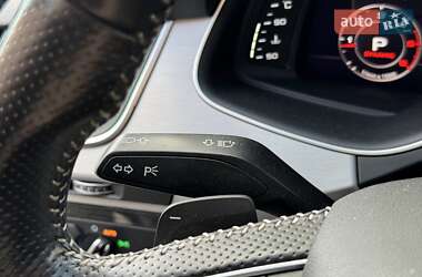 Внедорожник / Кроссовер Audi Q7 2015 в 