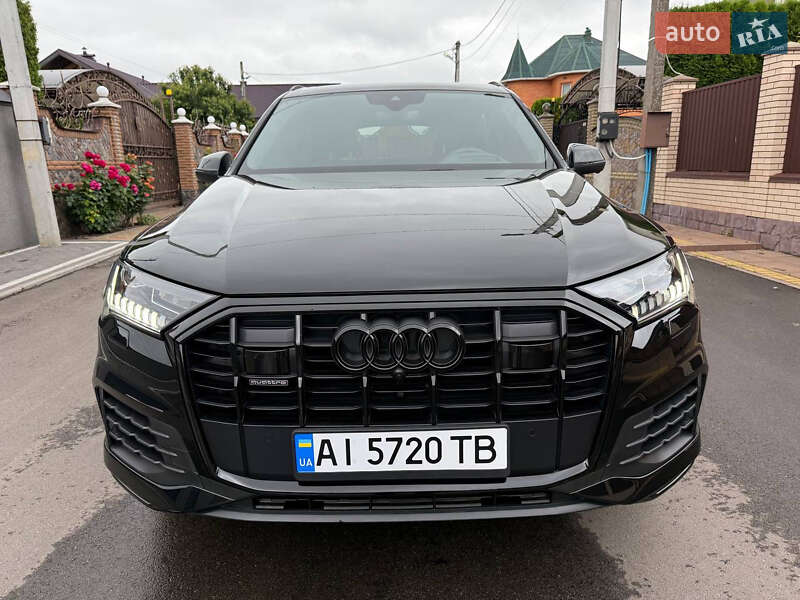 Внедорожник / Кроссовер Audi Q7 2021 в Киеве