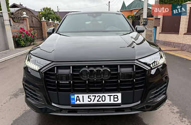 Внедорожник / Кроссовер Audi Q7 2021 в 