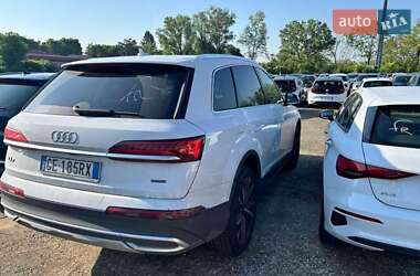 Внедорожник / Кроссовер Audi Q7 2021 в 