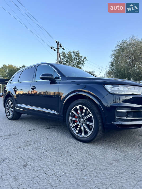 Внедорожник / Кроссовер Audi Q7 2016 в Харькове