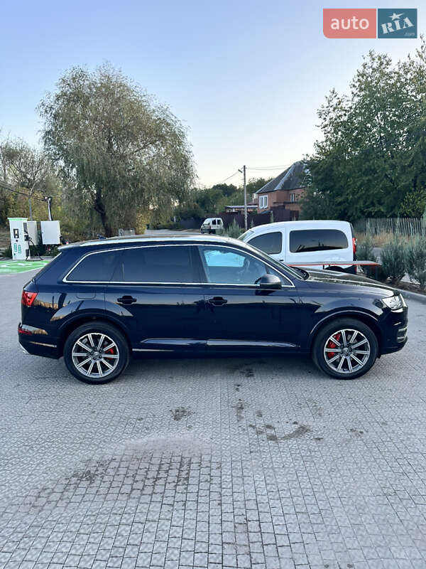 Внедорожник / Кроссовер Audi Q7 2016 в Харькове
