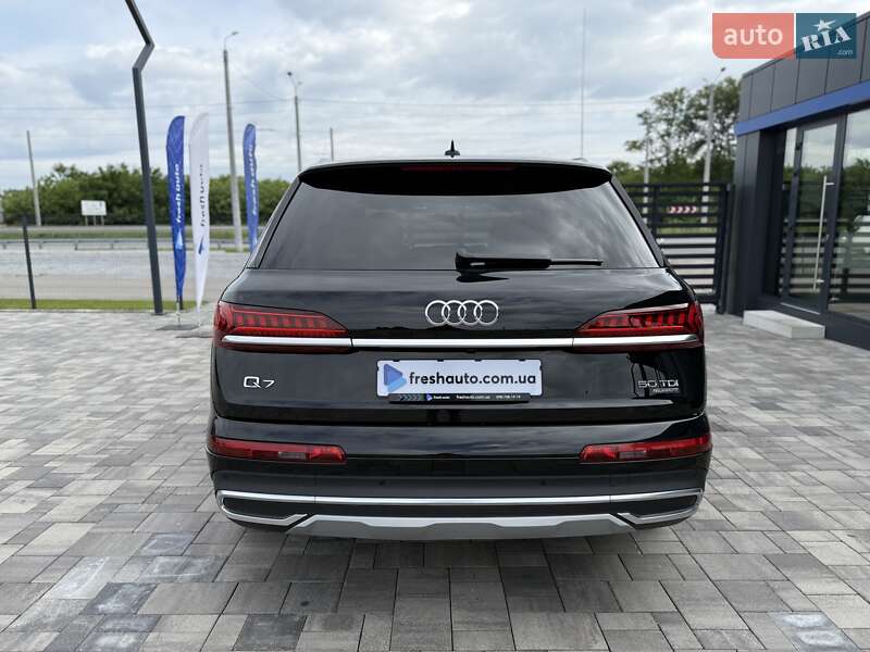 Внедорожник / Кроссовер Audi Q7 2022 в Ровно