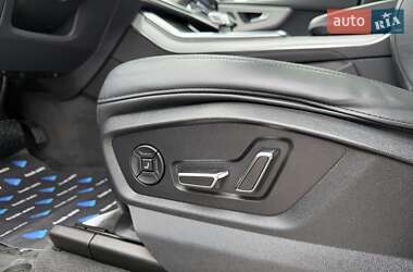 Внедорожник / Кроссовер Audi Q7 2022 в 