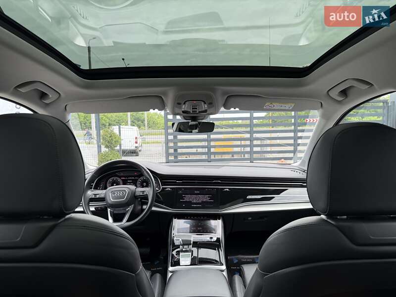 Внедорожник / Кроссовер Audi Q7 2022 в Ровно