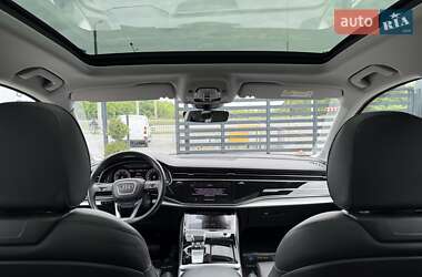Внедорожник / Кроссовер Audi Q7 2022 в 