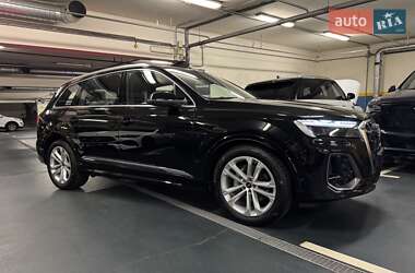 Внедорожник / Кроссовер Audi Q7 2024 в 