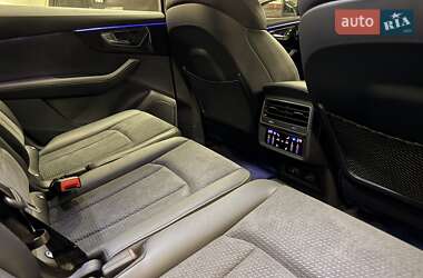 Внедорожник / Кроссовер Audi Q7 2024 в 