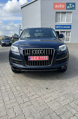 Внедорожник / Кроссовер Audi Q7 2013 в 