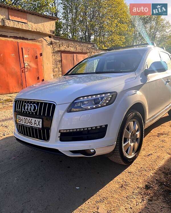 Внедорожник / Кроссовер Audi Q7 2013 в Одессе