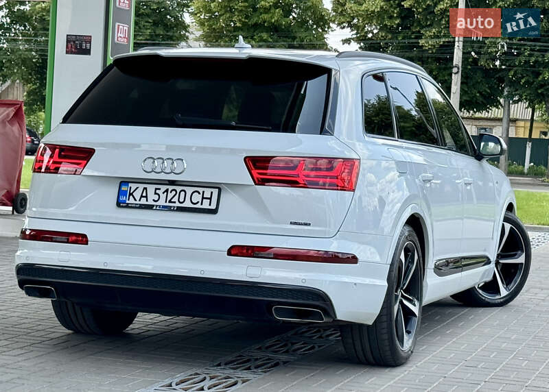 Внедорожник / Кроссовер Audi Q7 2016 в Житомире