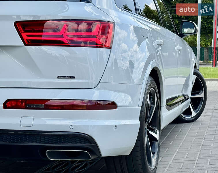 Внедорожник / Кроссовер Audi Q7 2016 в Житомире
