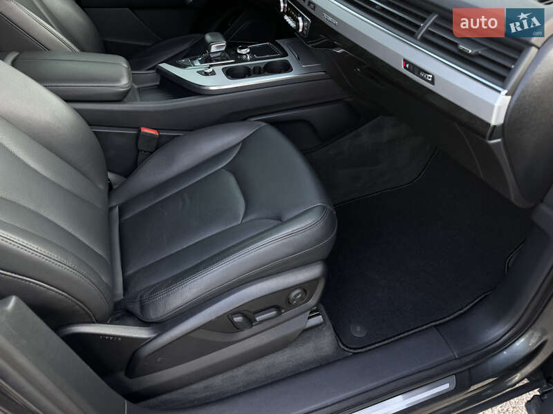 Внедорожник / Кроссовер Audi Q7 2017 в Ковеле