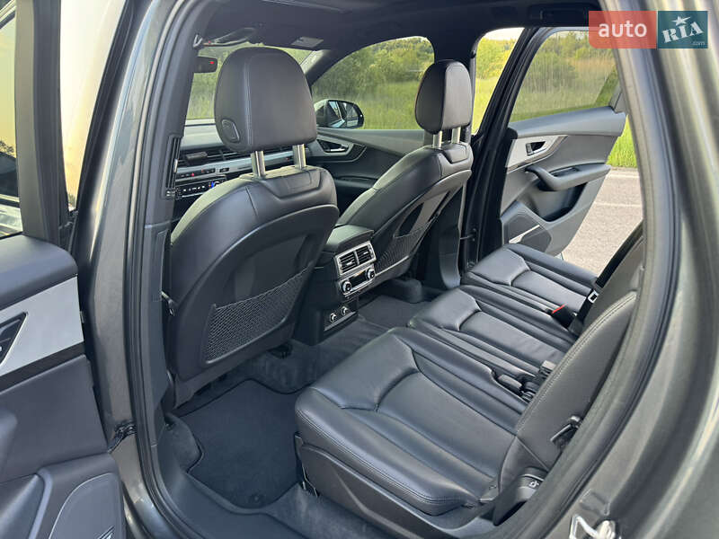 Внедорожник / Кроссовер Audi Q7 2017 в Ковеле