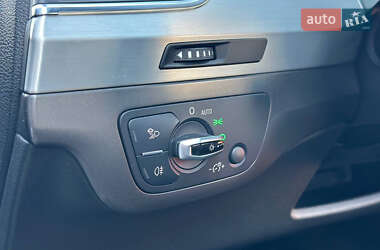 Внедорожник / Кроссовер Audi Q7 2015 в 