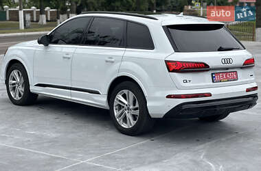Внедорожник / Кроссовер Audi Q7 2021 в 