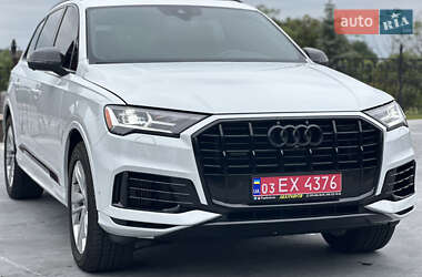 Внедорожник / Кроссовер Audi Q7 2021 в 