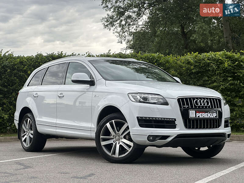 Внедорожник / Кроссовер Audi Q7 2014 в 
