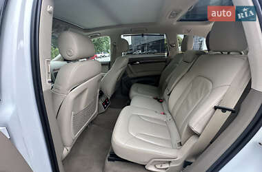 Внедорожник / Кроссовер Audi Q7 2014 в 