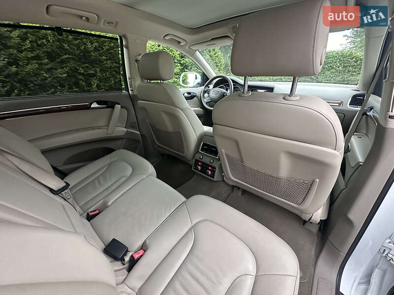 Внедорожник / Кроссовер Audi Q7 2014 в Киеве