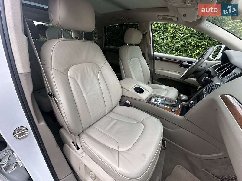 Внедорожник / Кроссовер Audi Q7 2014 в Киеве