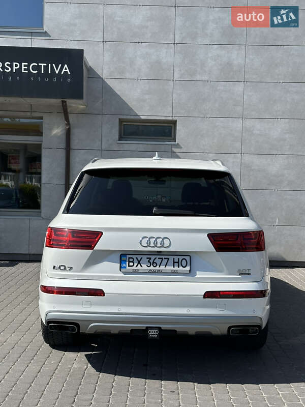 Внедорожник / Кроссовер Audi Q7 2016 в Хмельницком