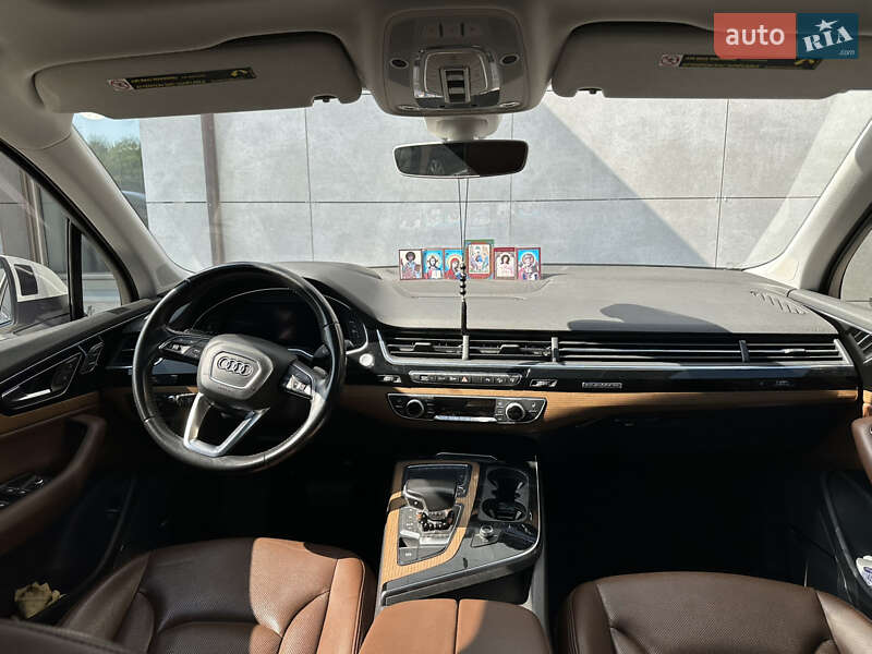 Внедорожник / Кроссовер Audi Q7 2016 в Хмельницком
