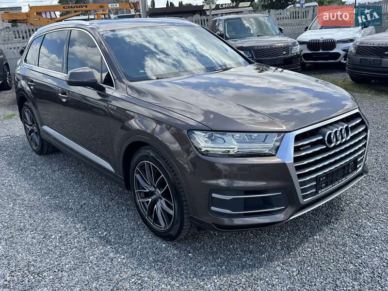 Внедорожник / Кроссовер Audi Q7 2015 в Тернополе