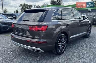 Внедорожник / Кроссовер Audi Q7 2015 в 