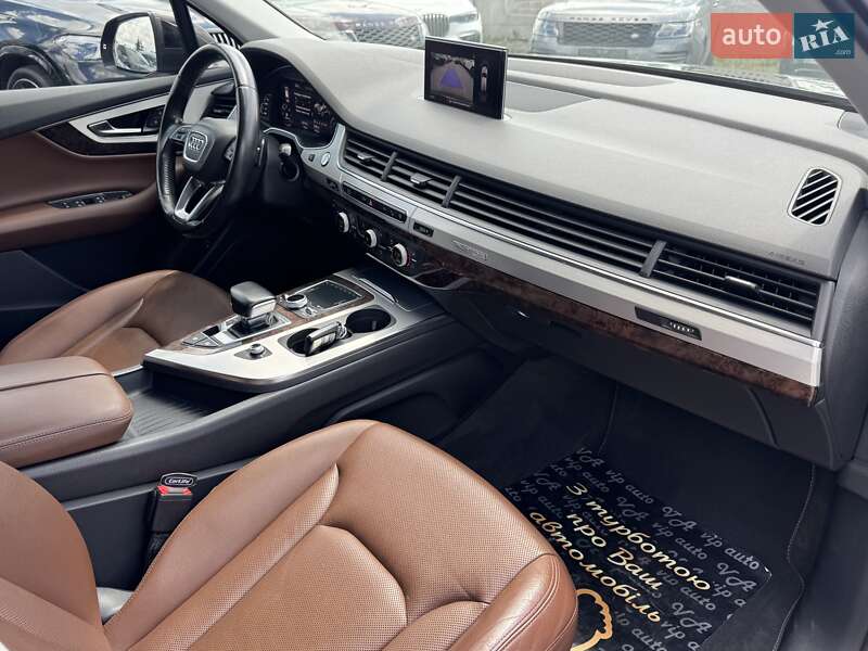Внедорожник / Кроссовер Audi Q7 2015 в Тернополе