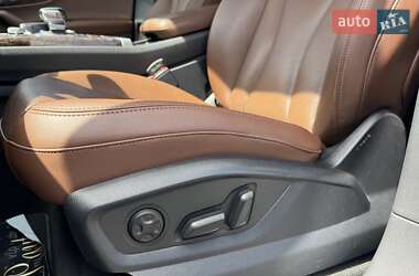 Внедорожник / Кроссовер Audi Q7 2015 в 