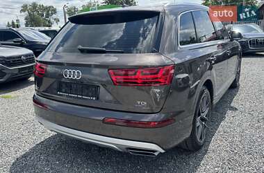 Внедорожник / Кроссовер Audi Q7 2015 в 