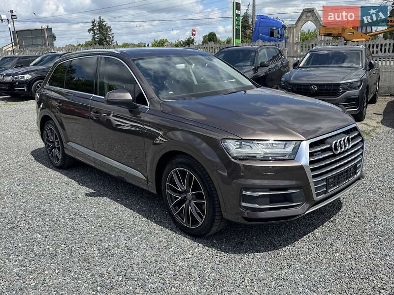 Внедорожник / Кроссовер Audi Q7 2015 в Тернополе