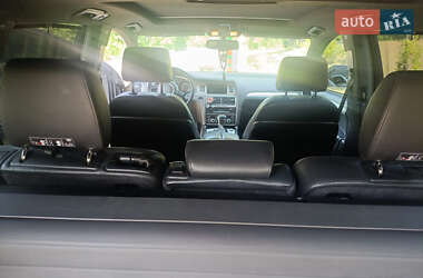Внедорожник / Кроссовер Audi Q7 2015 в 