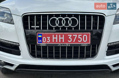 Внедорожник / Кроссовер Audi Q7 2012 в 