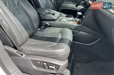 Внедорожник / Кроссовер Audi Q7 2012 в 