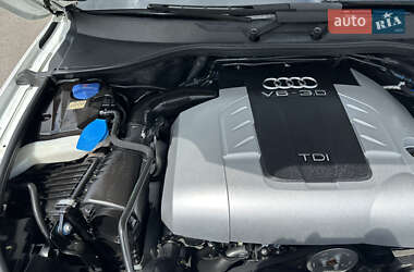 Внедорожник / Кроссовер Audi Q7 2012 в 