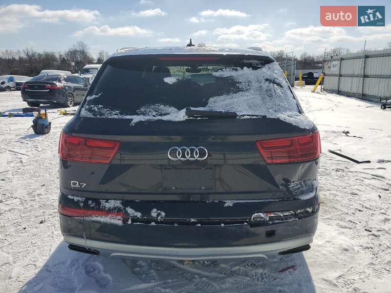 Внедорожник / Кроссовер Audi Q7 2017 в Стрые