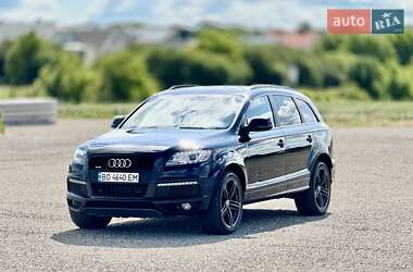 Внедорожник / Кроссовер Audi Q7 2012 в 