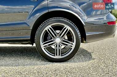 Внедорожник / Кроссовер Audi Q7 2012 в 
