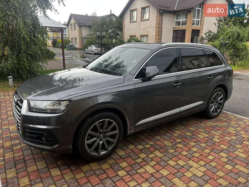Внедорожник / Кроссовер Audi Q7 2018 в Киеве