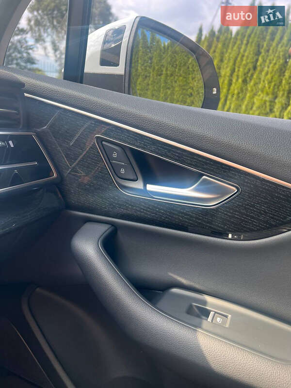 Внедорожник / Кроссовер Audi Q7 2020 в Львове