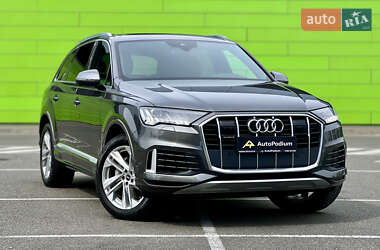 Позашляховик / Кросовер Audi Q7 2021 в Києві