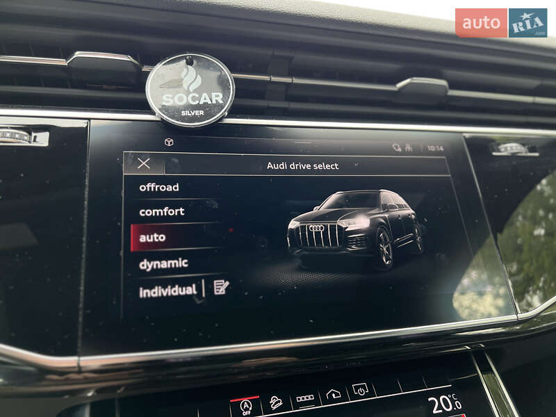 Позашляховик / Кросовер Audi Q7 2021 в Києві