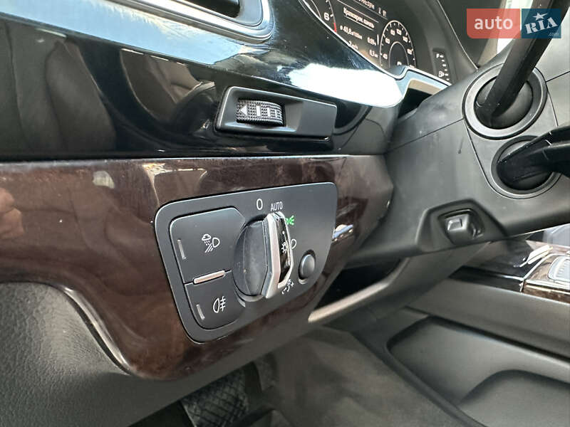 Внедорожник / Кроссовер Audi Q7 2016 в Виннице
